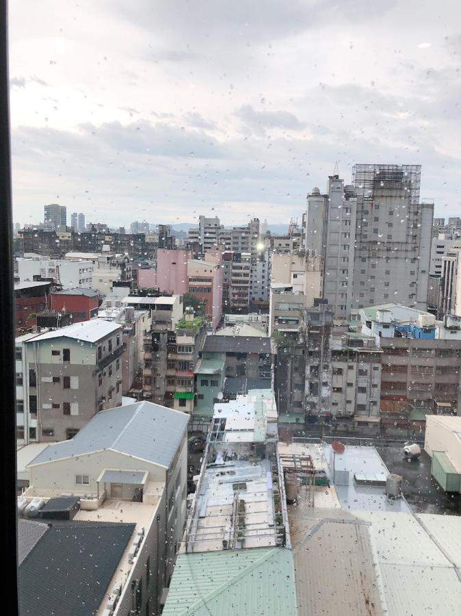 Hotel East Taichung Exterior photo
