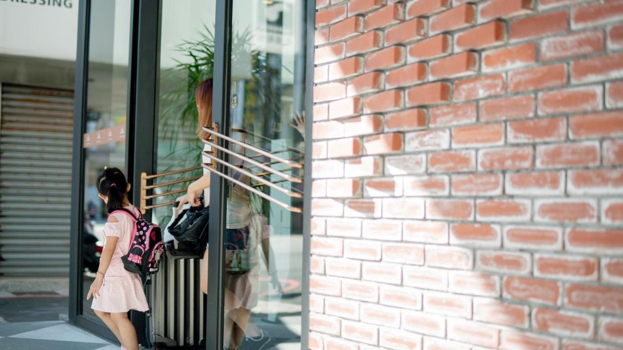 Hotel East Taichung Exterior photo
