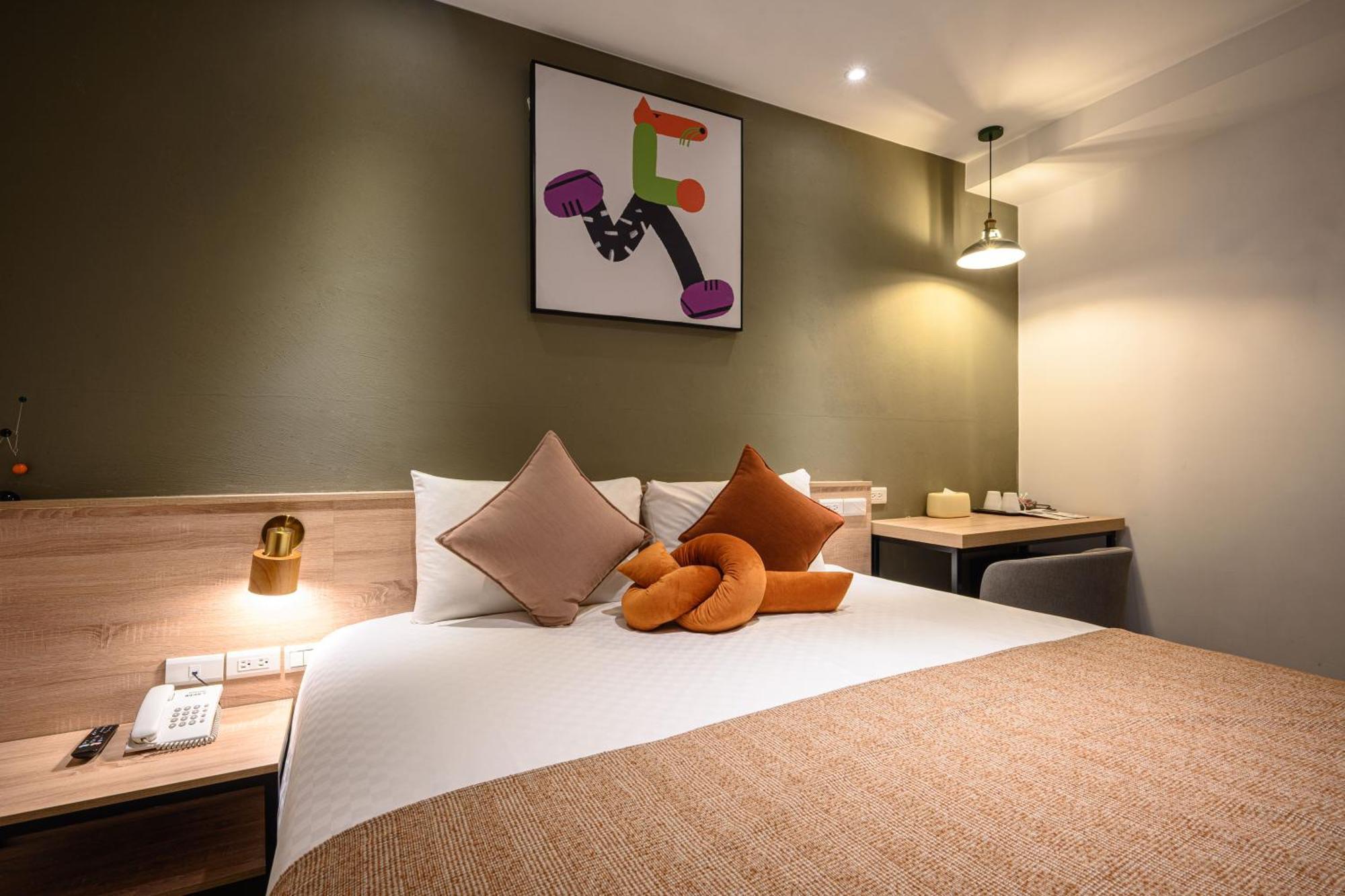 Hotel East Taichung Exterior photo