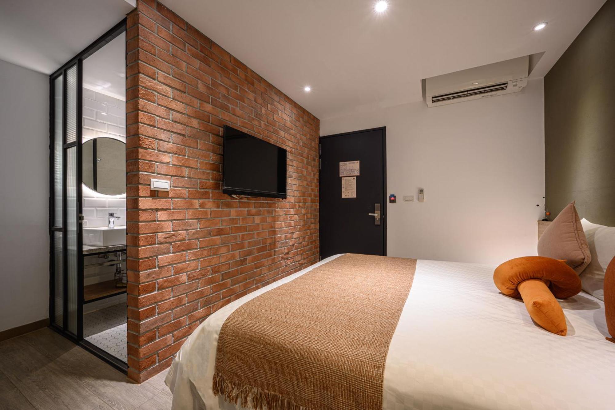 Hotel East Taichung Exterior photo