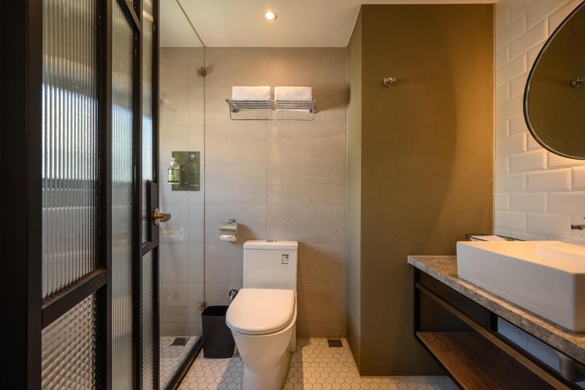 Hotel East Taichung Exterior photo