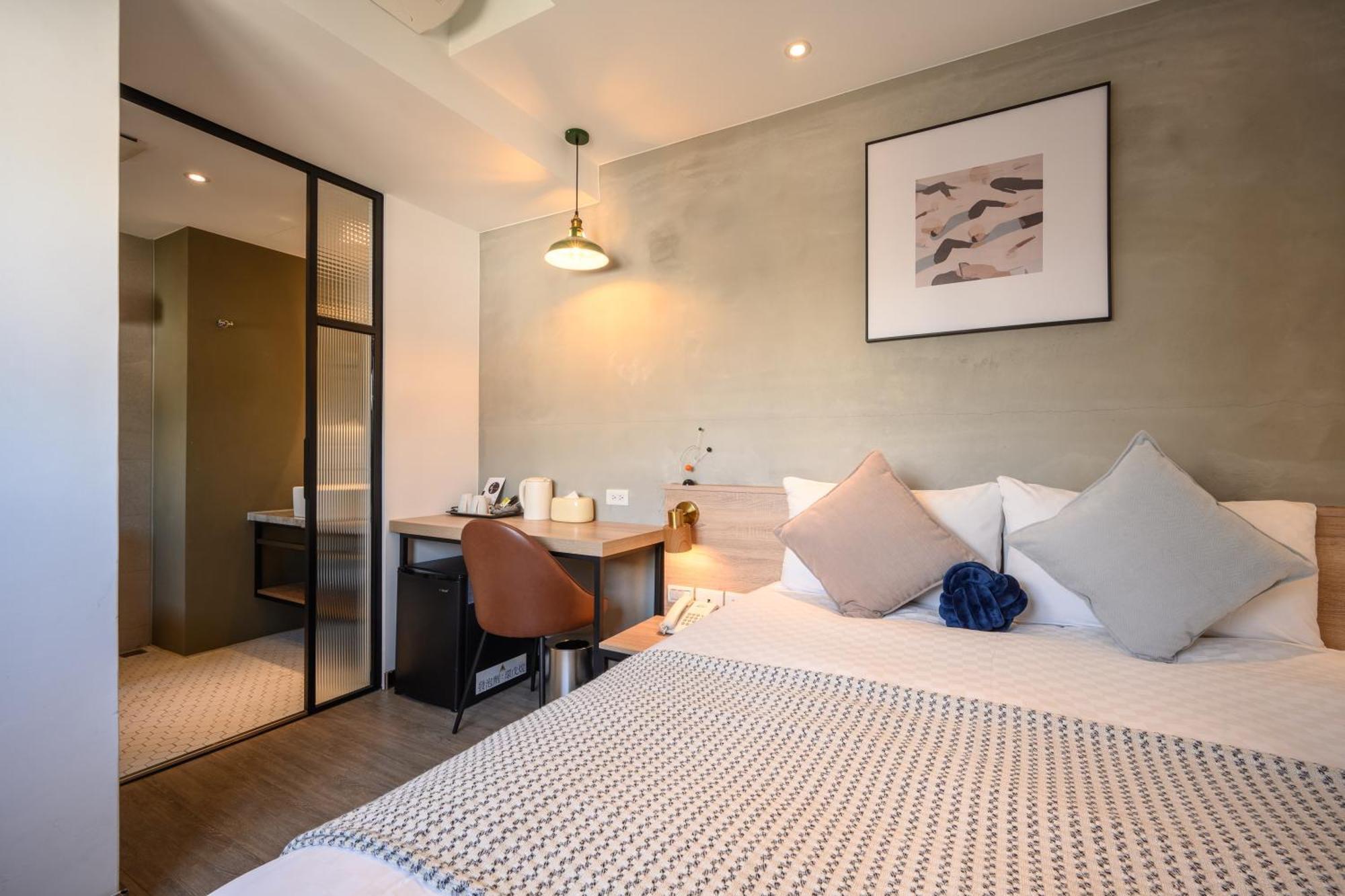 Hotel East Taichung Exterior photo
